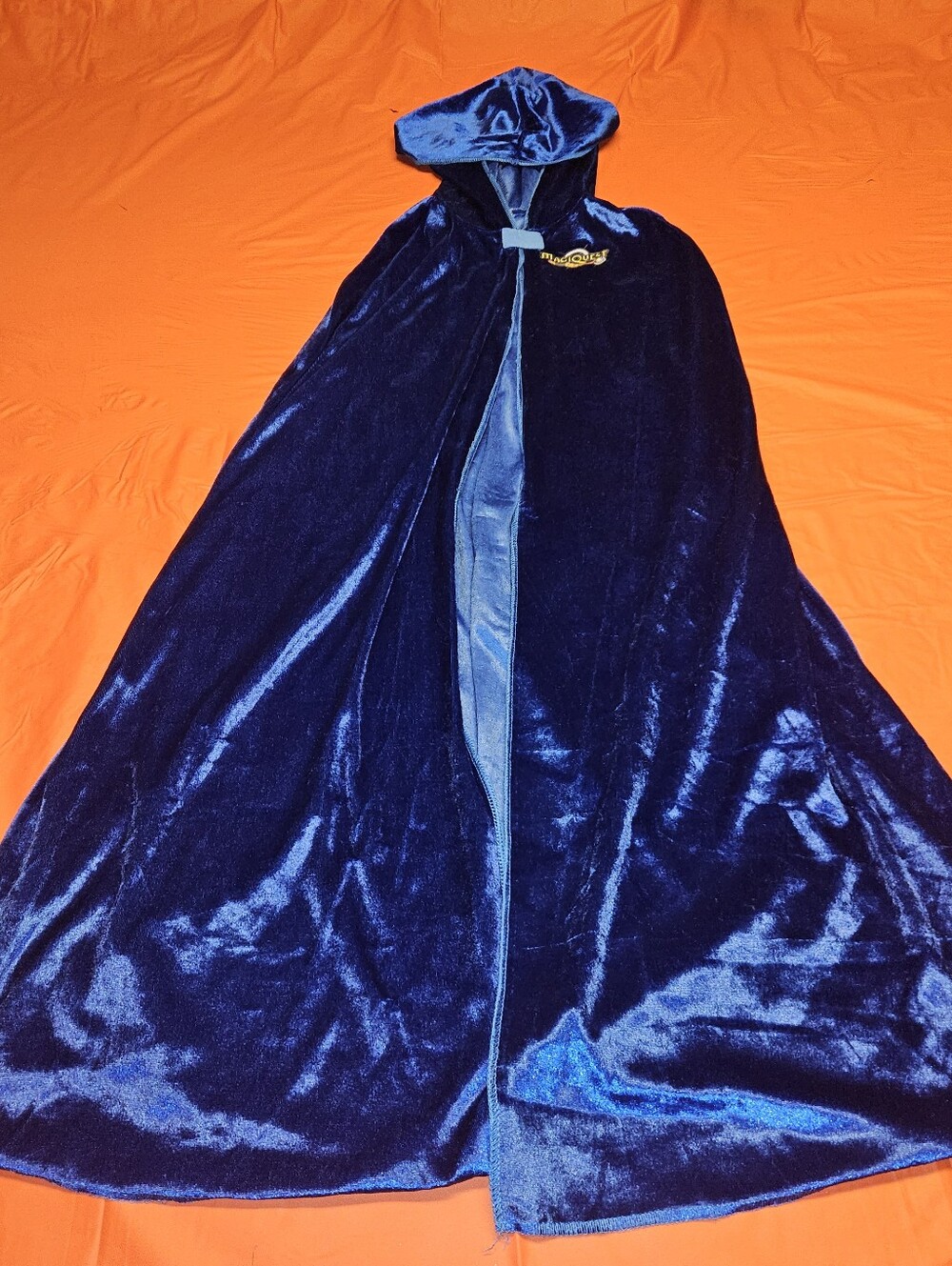MagiQuest Blue Velvet Hooded Cape Kids Magi-Belt W/Accesories & Wand E.U.C.